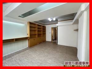 誠昱/北區臨安路住商美店.